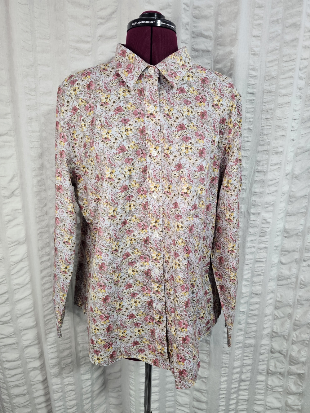 L.L. Bean Floral Wrinkle Free Button-Down Shirt in Pink Cream Yellow Womens